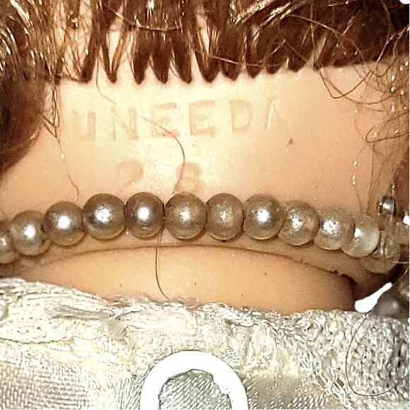 19" 50s Vintage Teenage High Heel Fashion Doll~ Wedding Dress & Heels By Uneeda - Picture 11 of 16